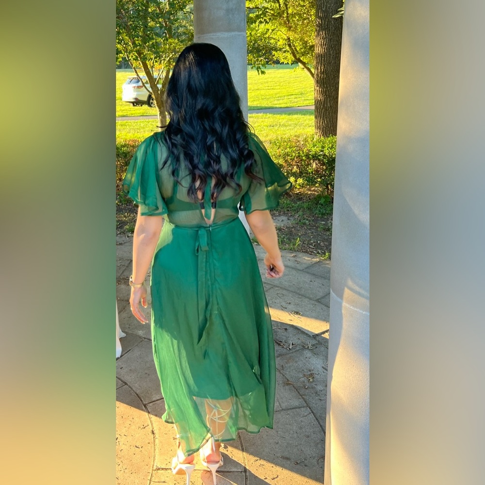 Selling this beautiful green dress